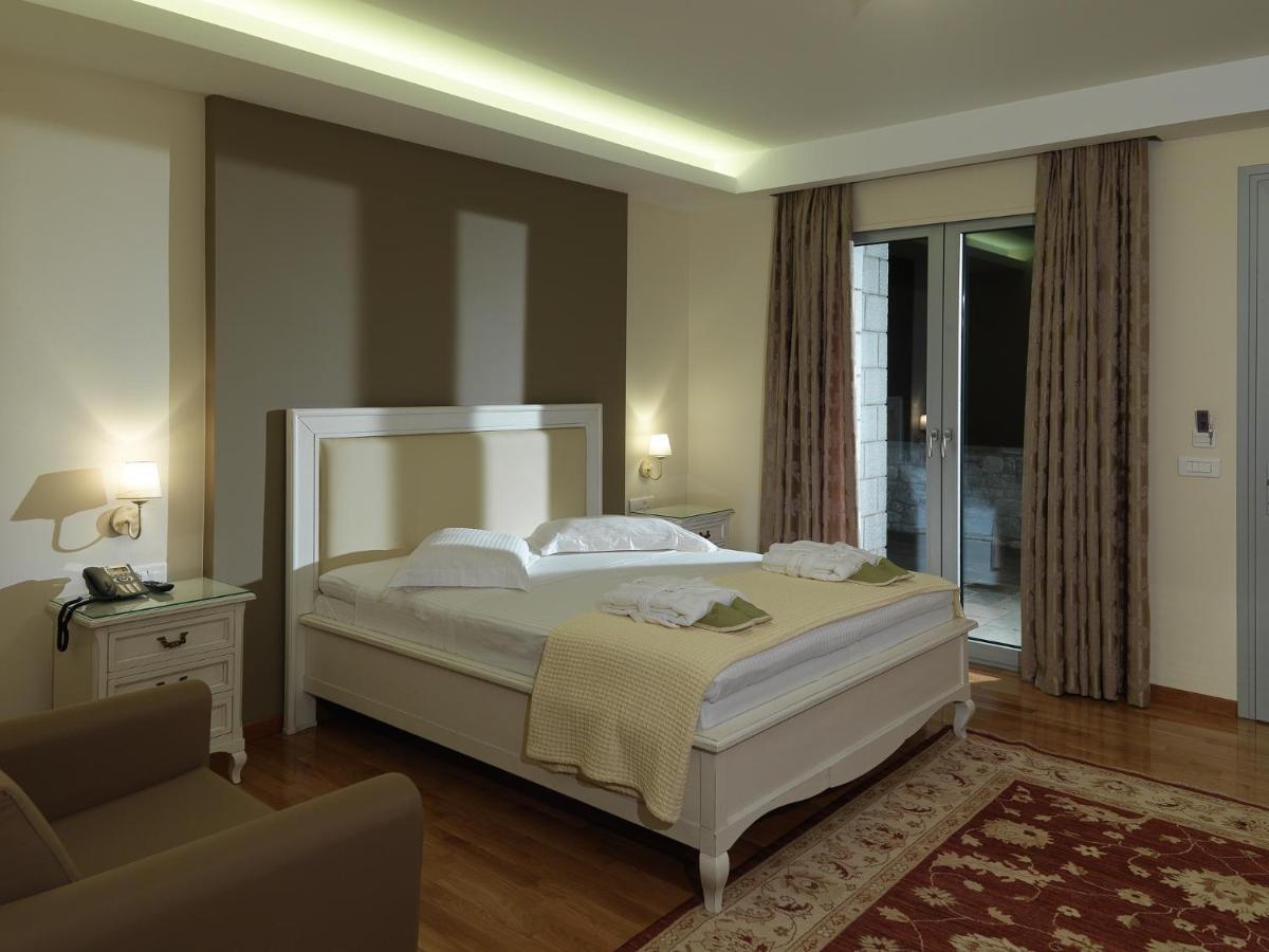 Hondos Classic Hotel & Spa Nestani Exterior photo